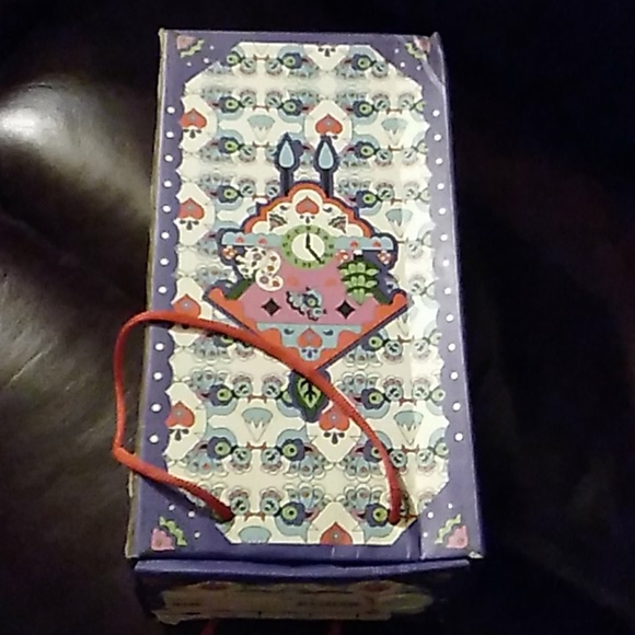 Shoes - Picture 4 of 4